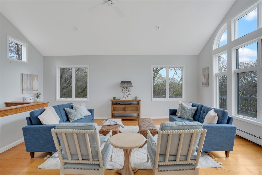 453 Lighthouse Rd