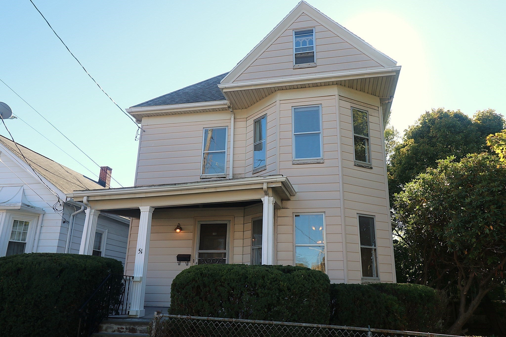 51 Library Street