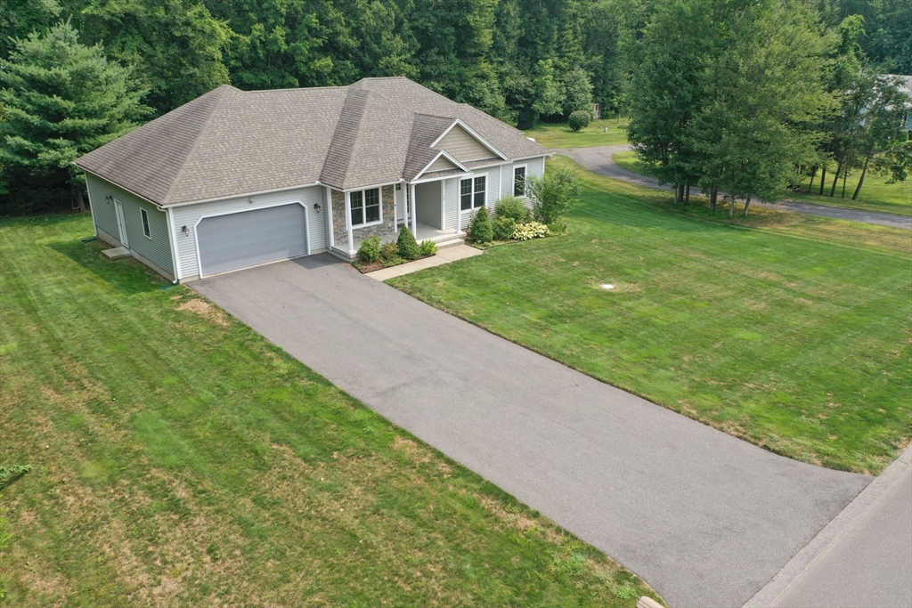 10 Silver Fox Ln