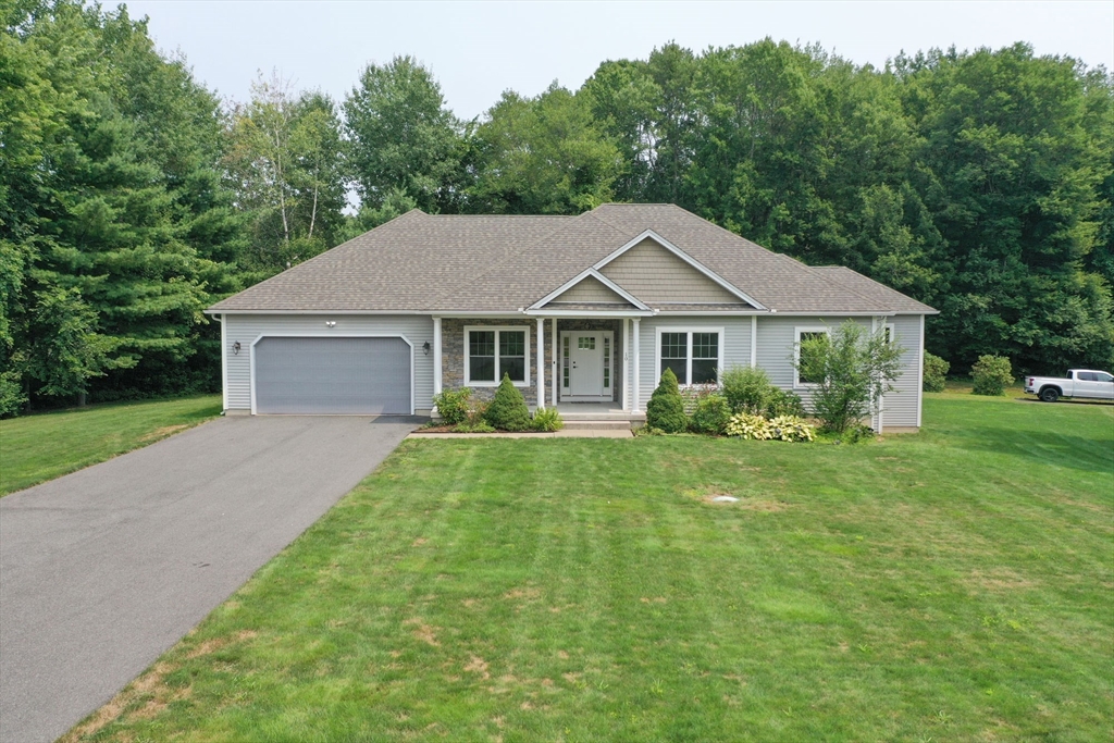 10 Silver Fox Ln