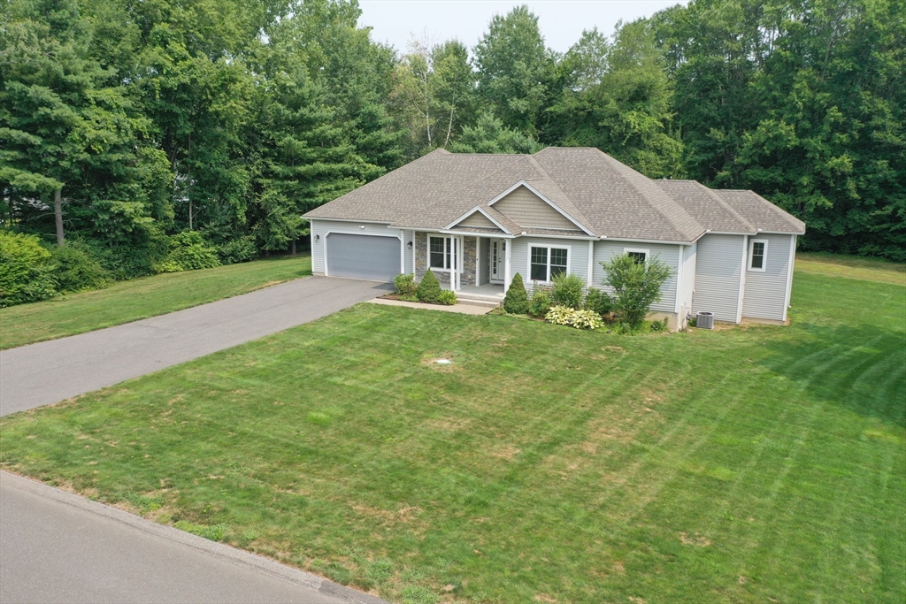 10 Silver Fox Ln