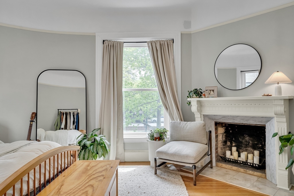 1874 Beacon St 3