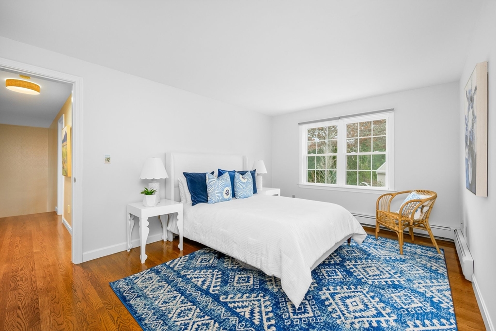 Barnstable, Massachusetts 02635, United States, 3 Bedrooms Bedrooms, ,3 BathroomsBathrooms,Residential,Active,248935