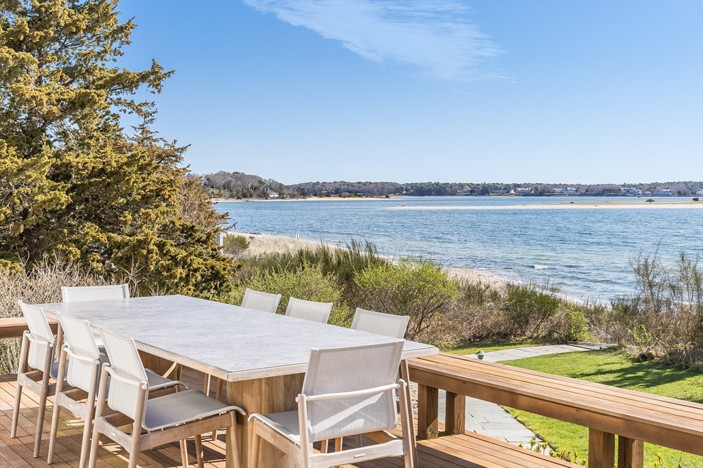 Barnstable, Massachusetts 02635, United States, 5 Bedrooms Bedrooms, ,4 BathroomsBathrooms,Residential,Active,193617