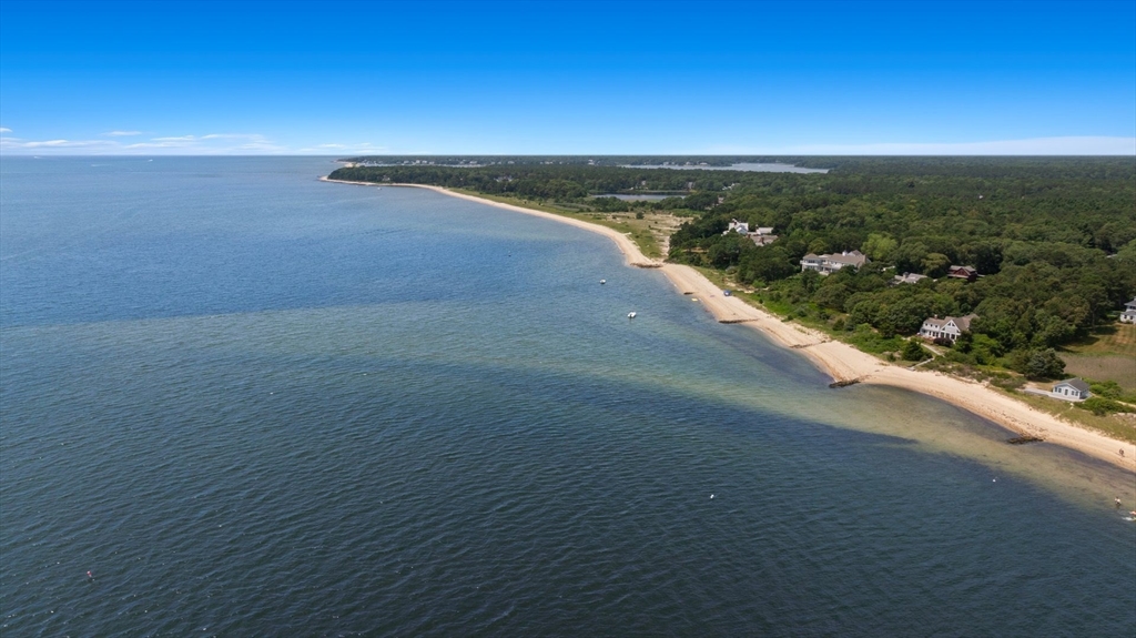 Barnstable, Massachusetts 02635, United States, 5 Bedrooms Bedrooms, ,4 BathroomsBathrooms,Residential,Active,193617