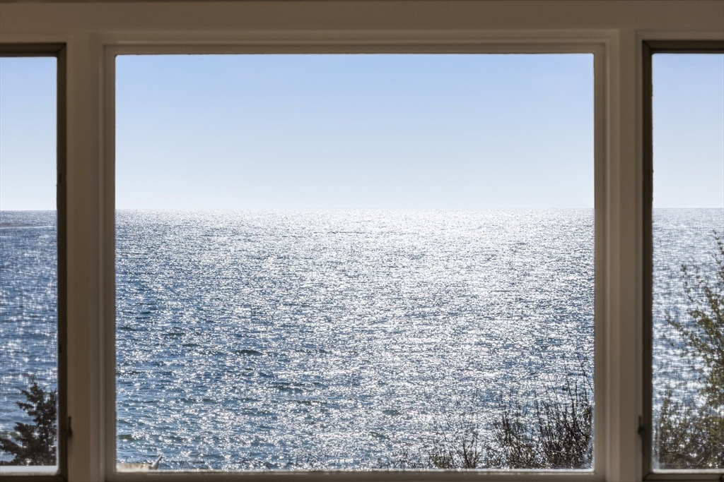 Barnstable, Massachusetts 02635, United States, 5 Bedrooms Bedrooms, ,4 BathroomsBathrooms,Residential,Active,193617