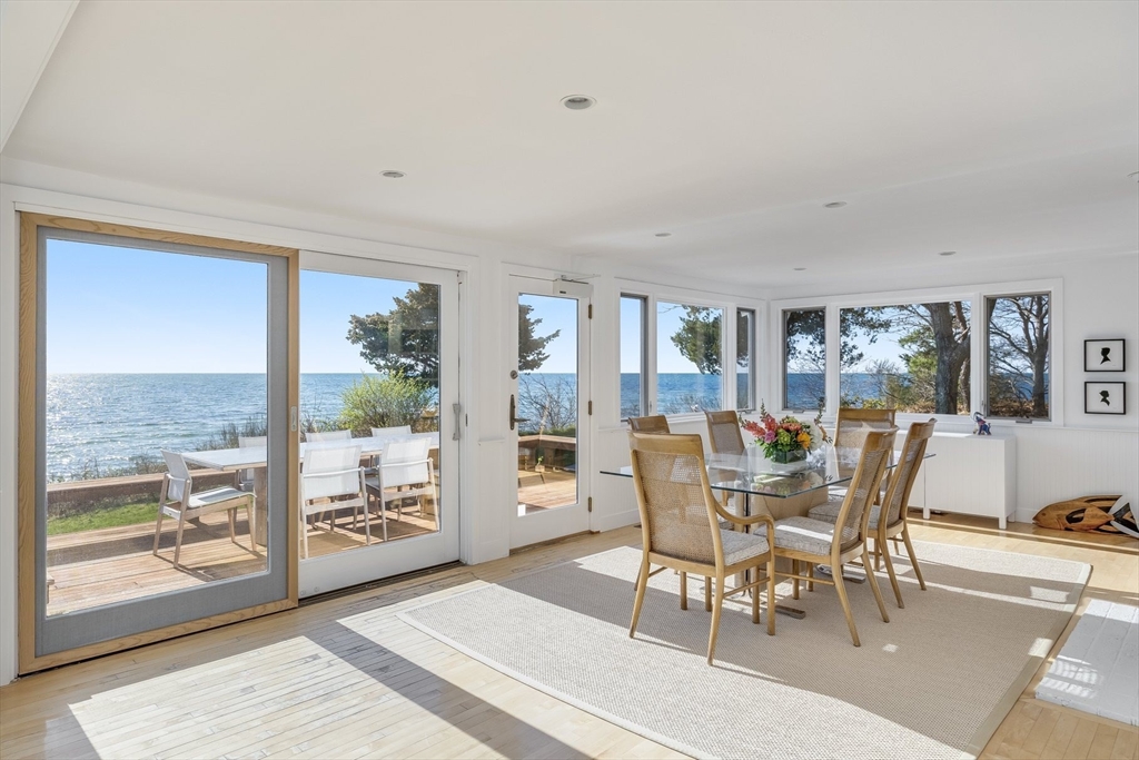 Barnstable, Massachusetts 02635, United States, 5 Bedrooms Bedrooms, ,4 BathroomsBathrooms,Residential,Active,193617