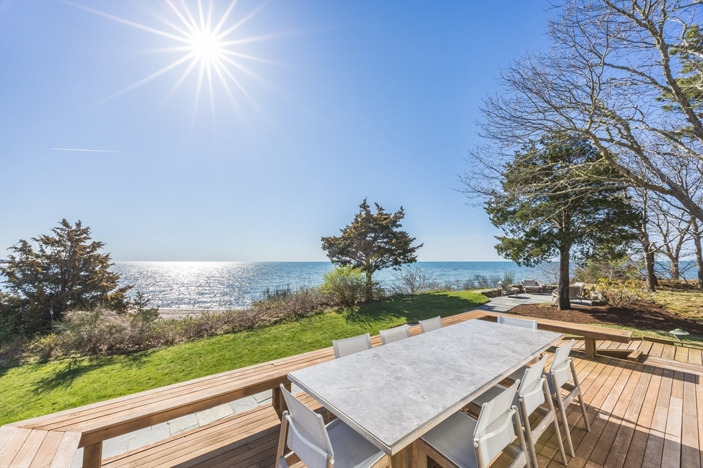 Barnstable, Massachusetts 02635, United States, 5 Bedrooms Bedrooms, ,4 BathroomsBathrooms,Residential,Active,193617