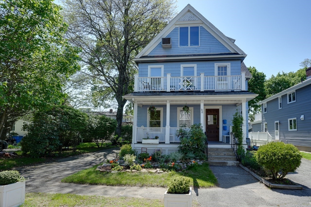 10 Woodland Street 10