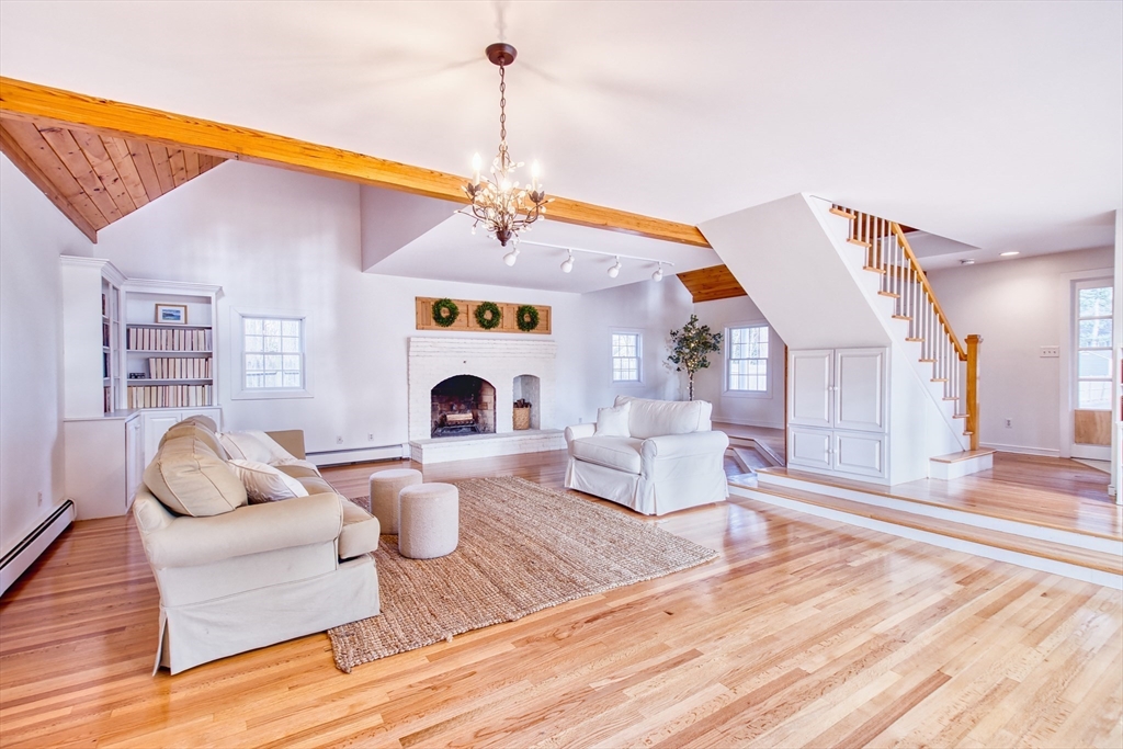 3 Pine Grove Rd