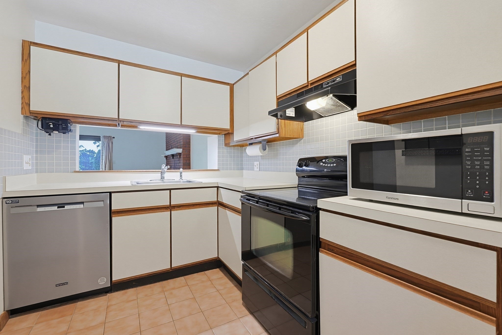 129 Highwood Drive #129, Franklin, MA Photo #9
