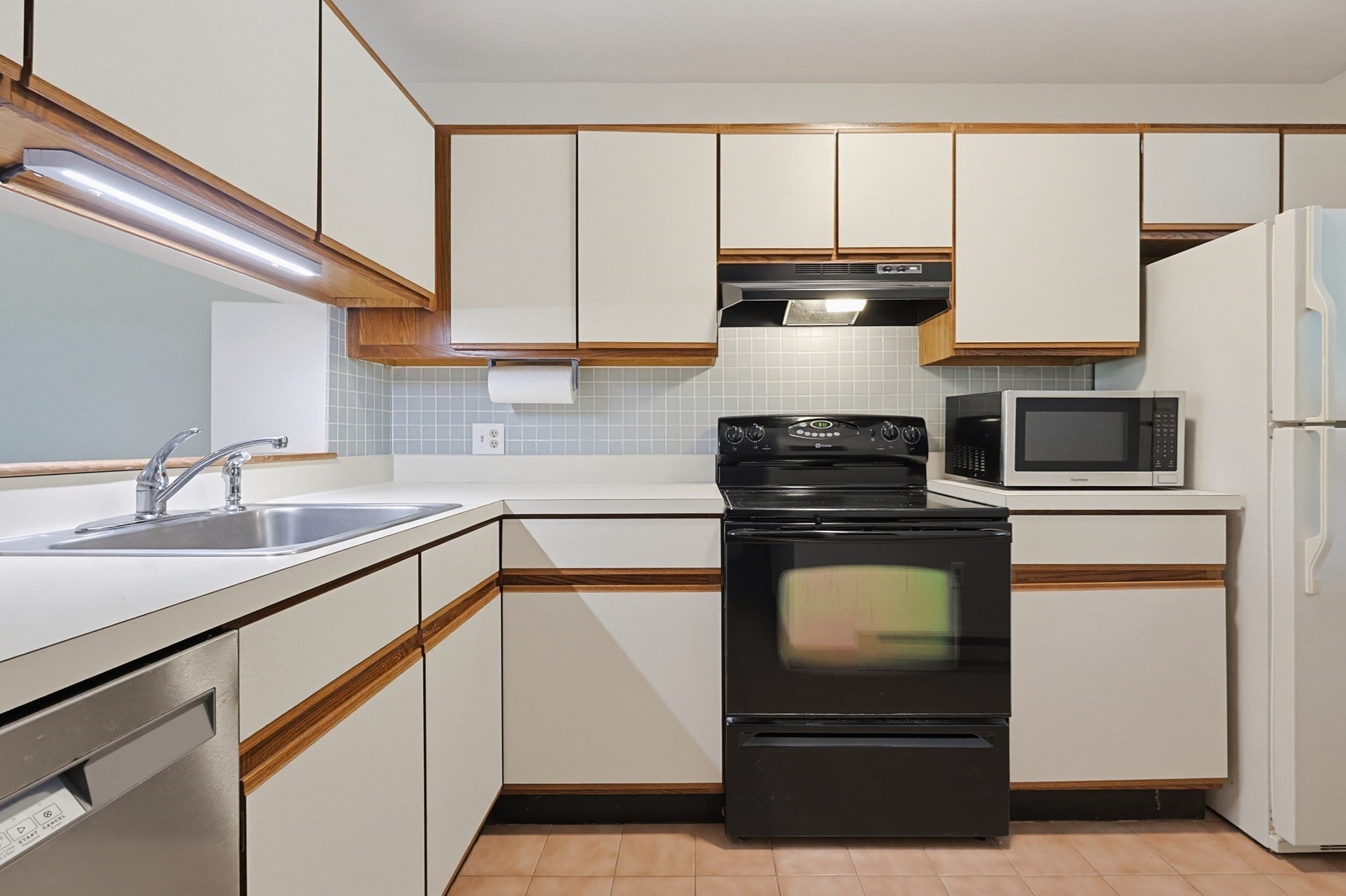 129 Highwood Drive #129, Franklin, MA Photo #8