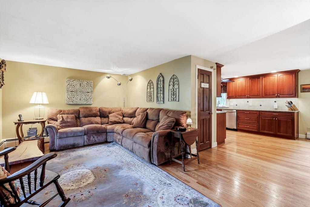 8 Linwood Dr, Wilbraham, MA, 8 Linwood Dr, Wilbraham, MA Photo #18