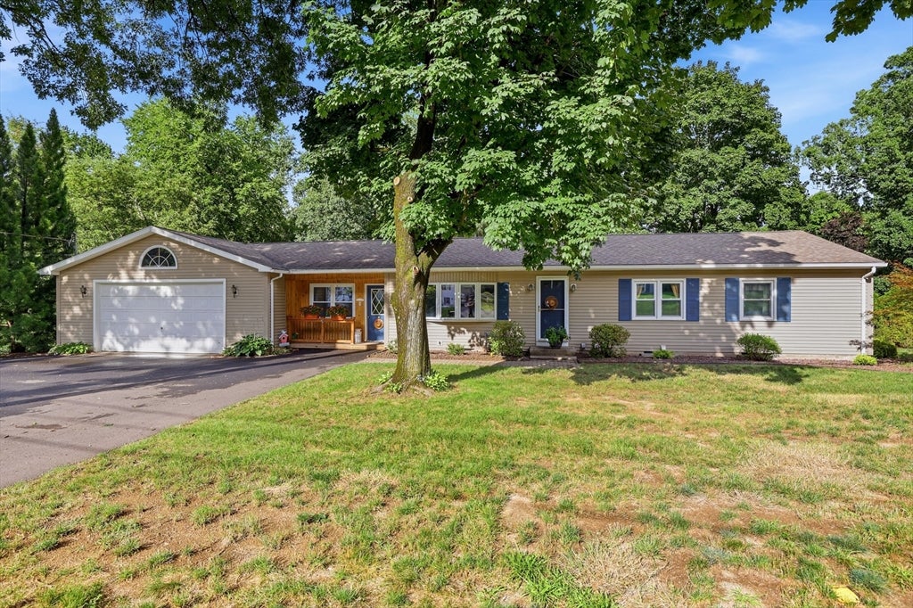8 Linwood Dr, Wilbraham, MA, 8 Linwood Dr, Wilbraham, MA Photo #1