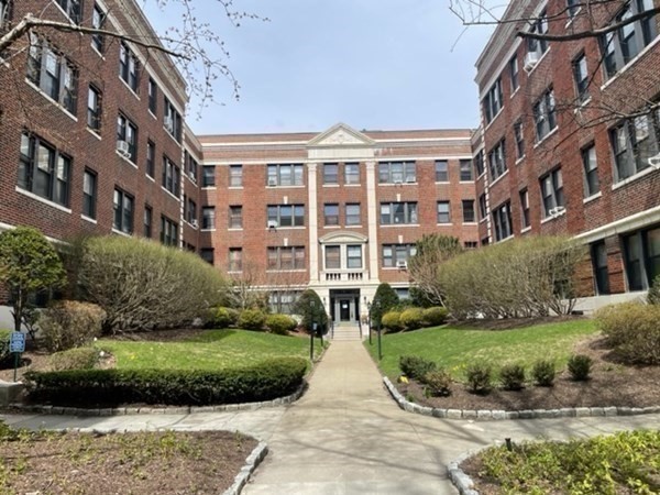145 Englewood Ave #5, Boston, MA Photo #3