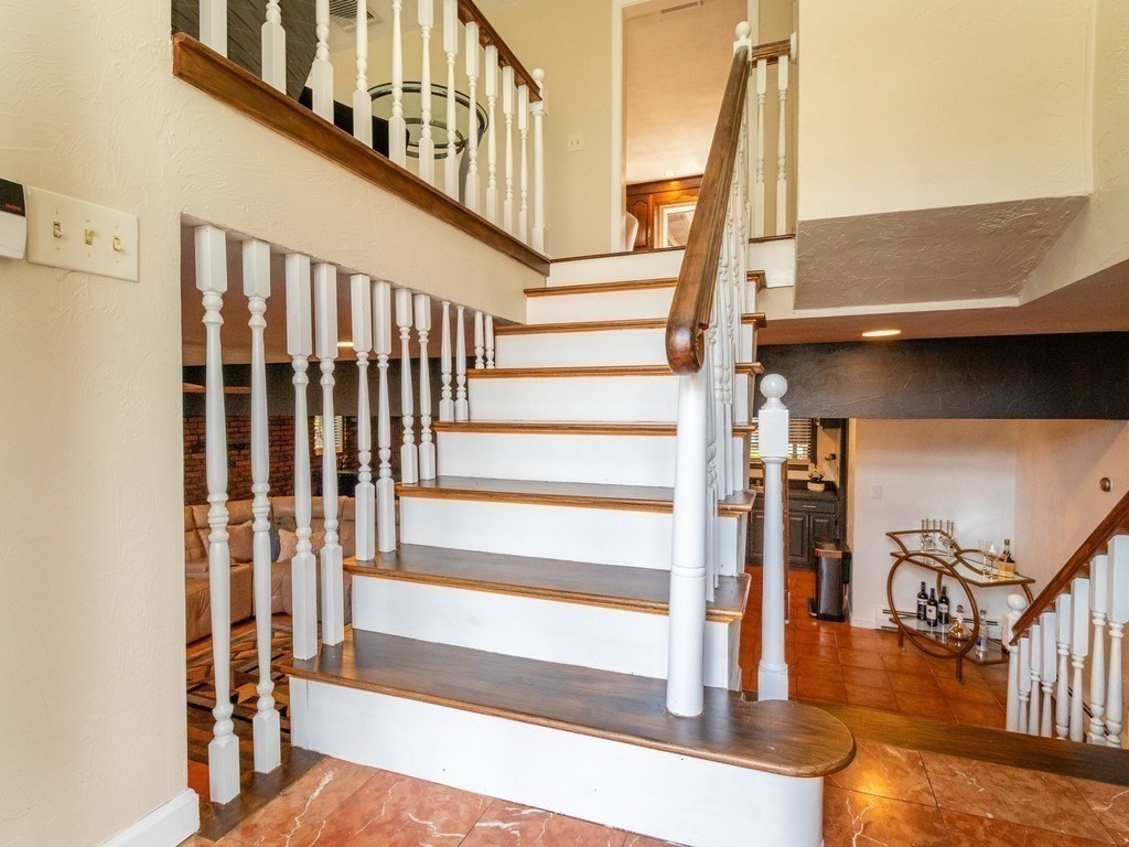 7 Rivers Ln, Stoneham, MA Photo #25