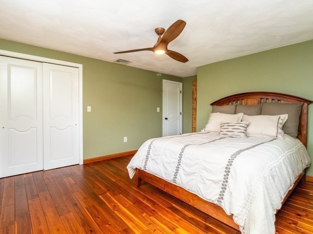 7 Rivers Ln, Stoneham, MA Photo #17