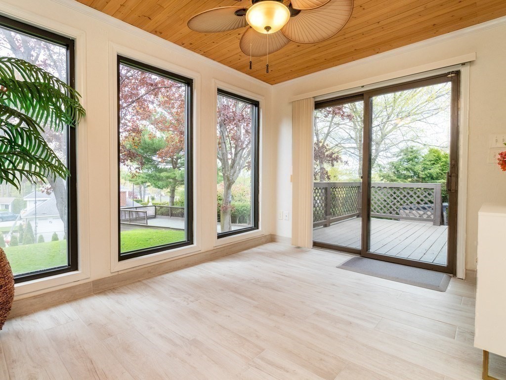 7 Rivers Ln, Stoneham, MA Photo #11