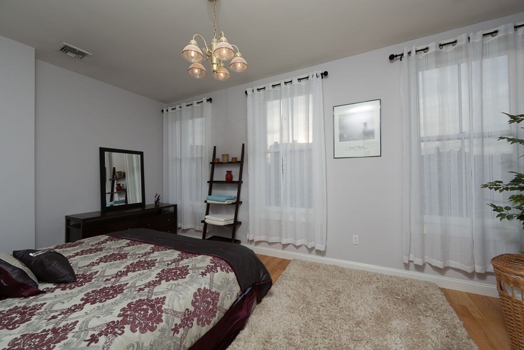 Photo 2 Photo 2