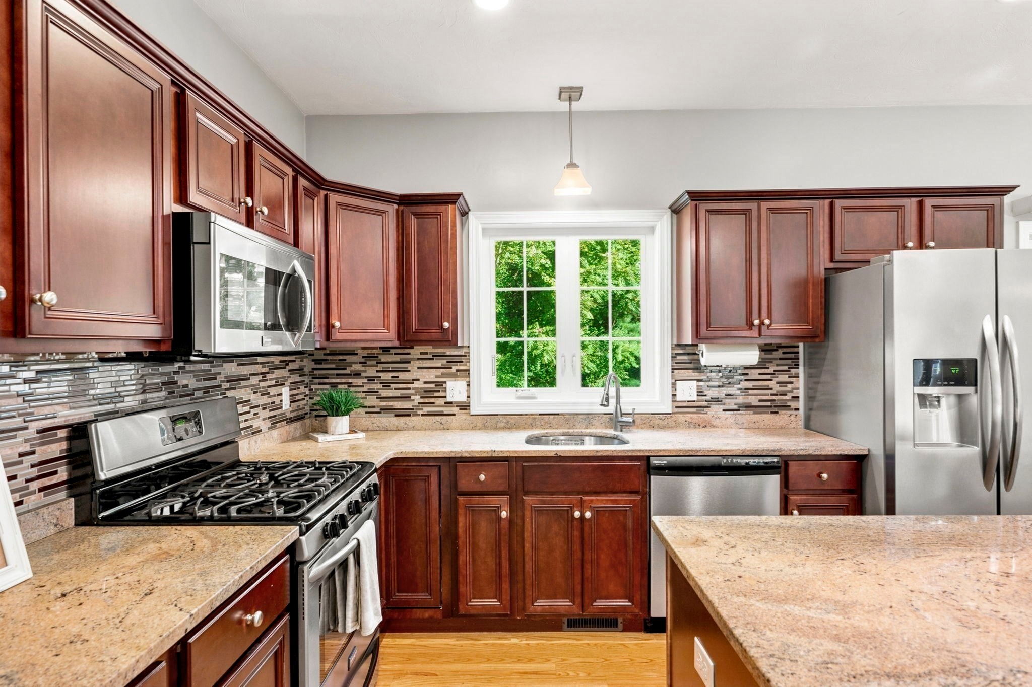 1677 Plymouth St, Bridgewater, MA, 1677 Plymouth St, Bridgewater, MA Photo #3