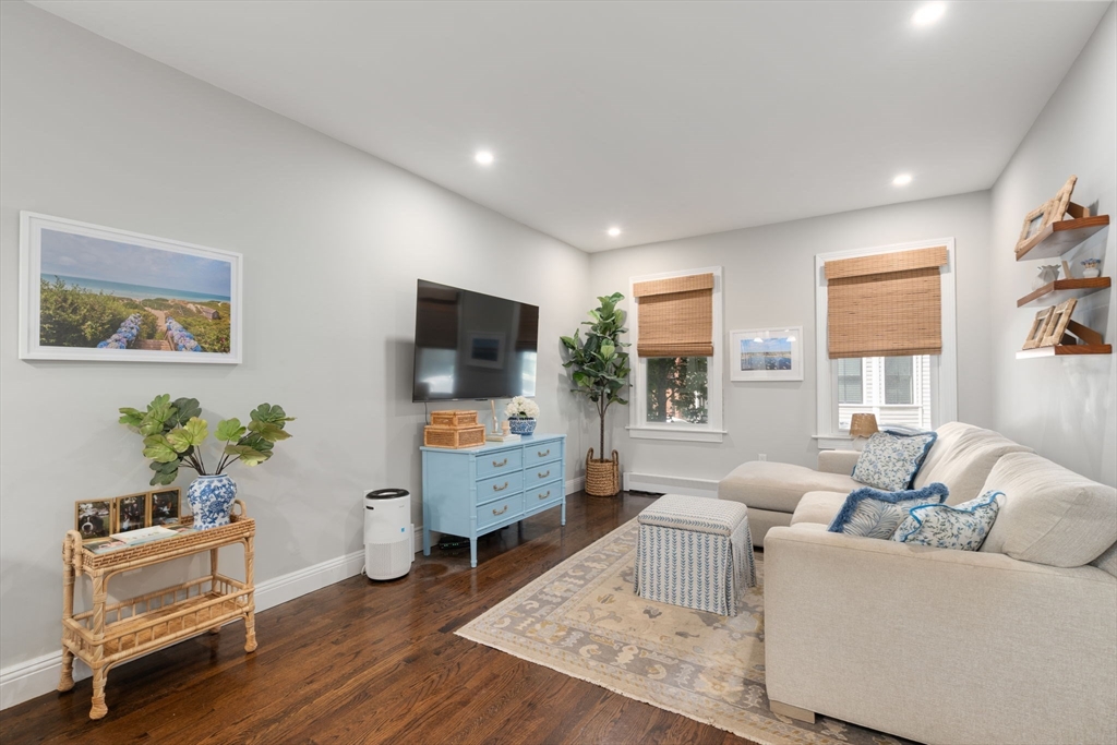 17 Cordis Street A