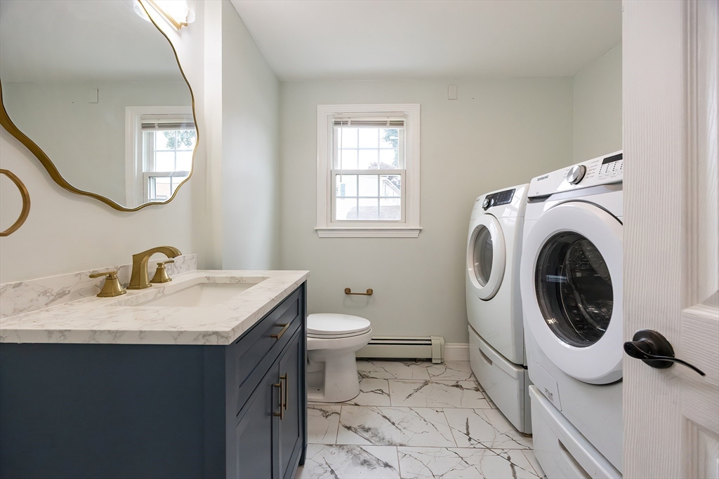 North Attleboro, Massachusetts 02760, United States, 4 Bedrooms Bedrooms, ,3 BathroomsBathrooms,Residential,Active,191181