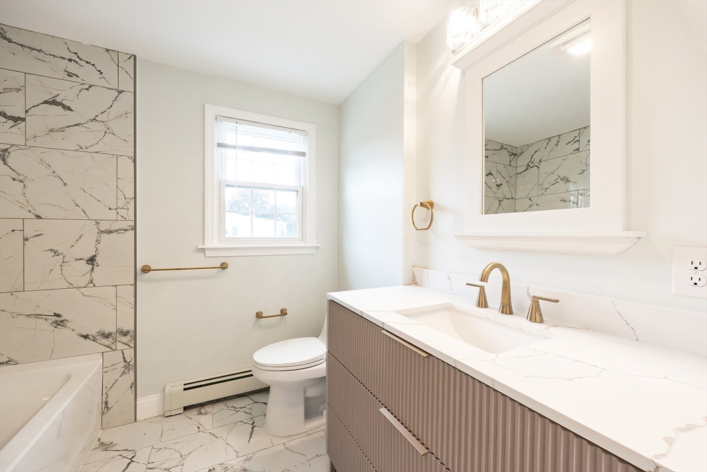 North Attleboro, Massachusetts 02760, United States, 4 Bedrooms Bedrooms, ,3 BathroomsBathrooms,Residential,Active,191181