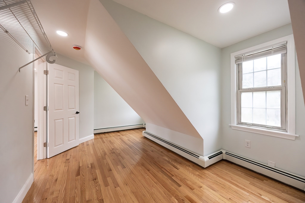 North Attleboro, Massachusetts 02760, United States, 4 Bedrooms Bedrooms, ,3 BathroomsBathrooms,Residential,Active,191181