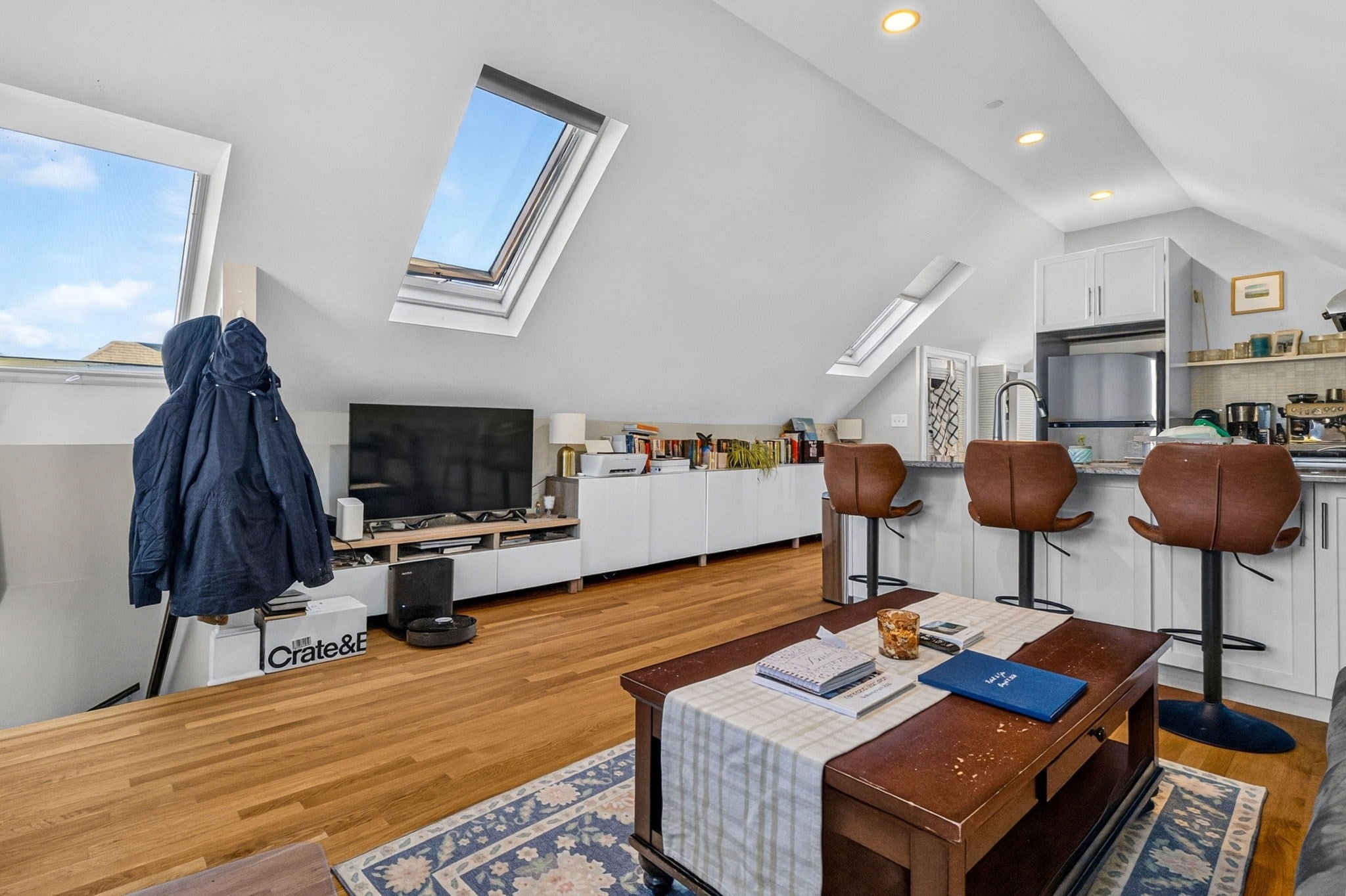 183 Highland Ave #3, Somerville, MA, 183 Highland Ave #3, Somerville, MA Photo #3