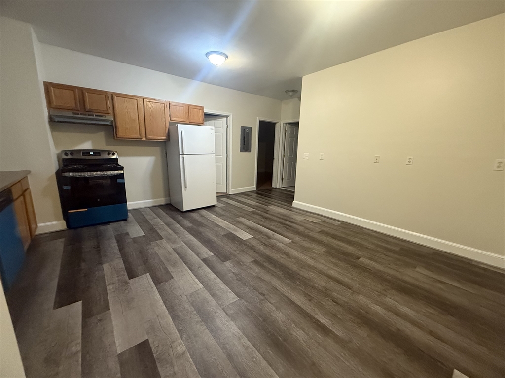 15 Oakes Ave 1