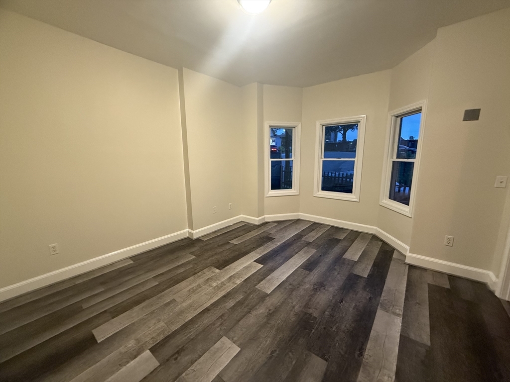 15 Oakes Ave 1