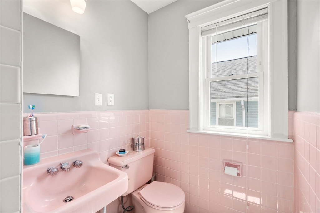 204 School St, Watertown, MA Photo #14