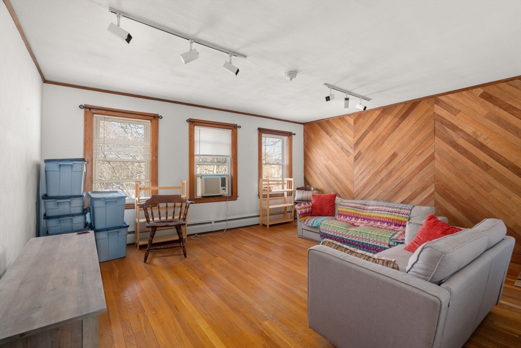 204 School St, Watertown, MA Photo #15