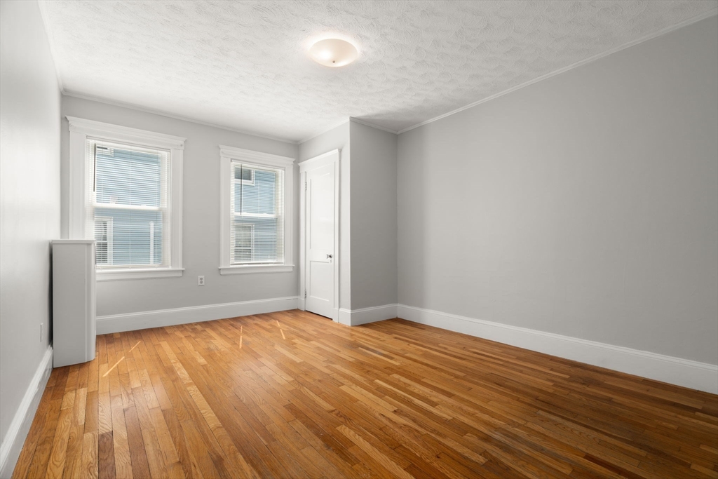 204 School St