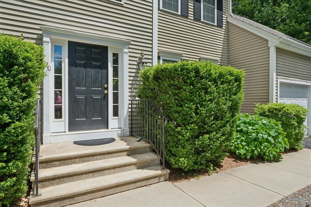 320 Lincoln Circle