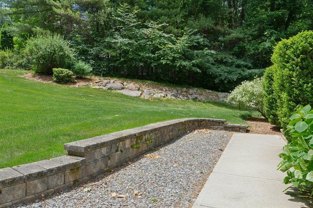 320 Lincoln Circle