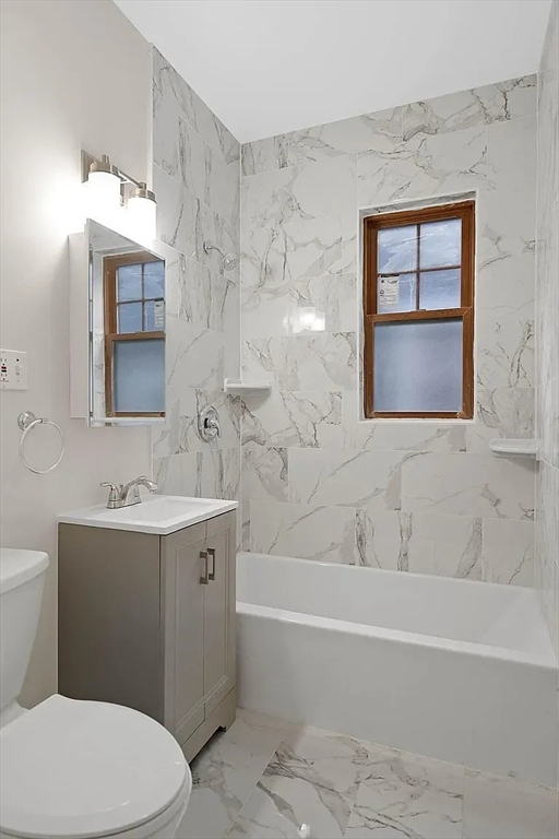 21 1/2 Mount Vernon St 3