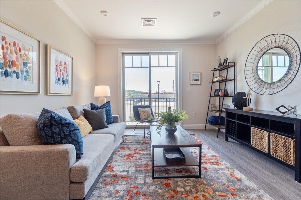 69 Foundry St. 403