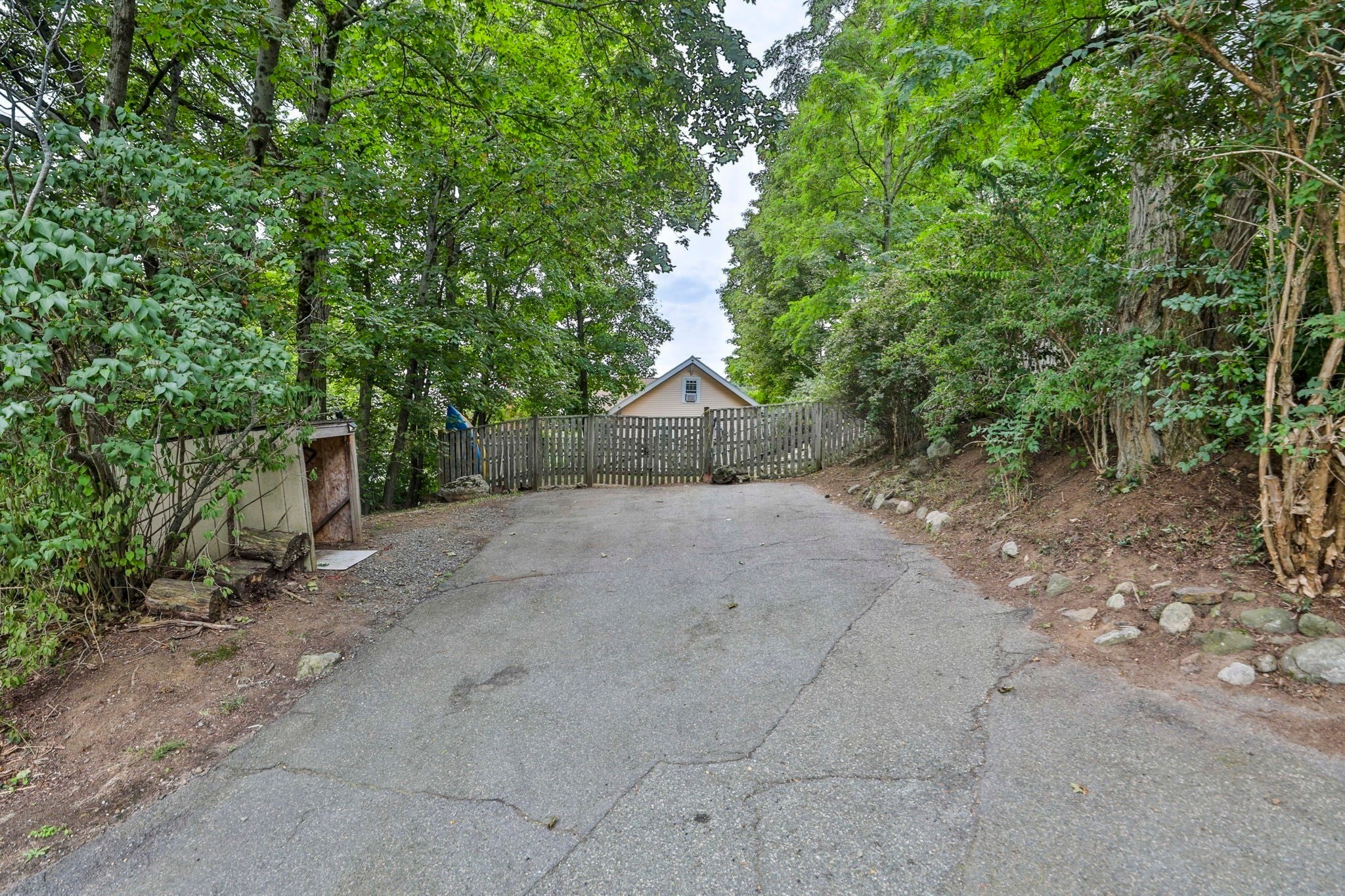 4 Hillside Ave, Wakefield, MA Photo #39