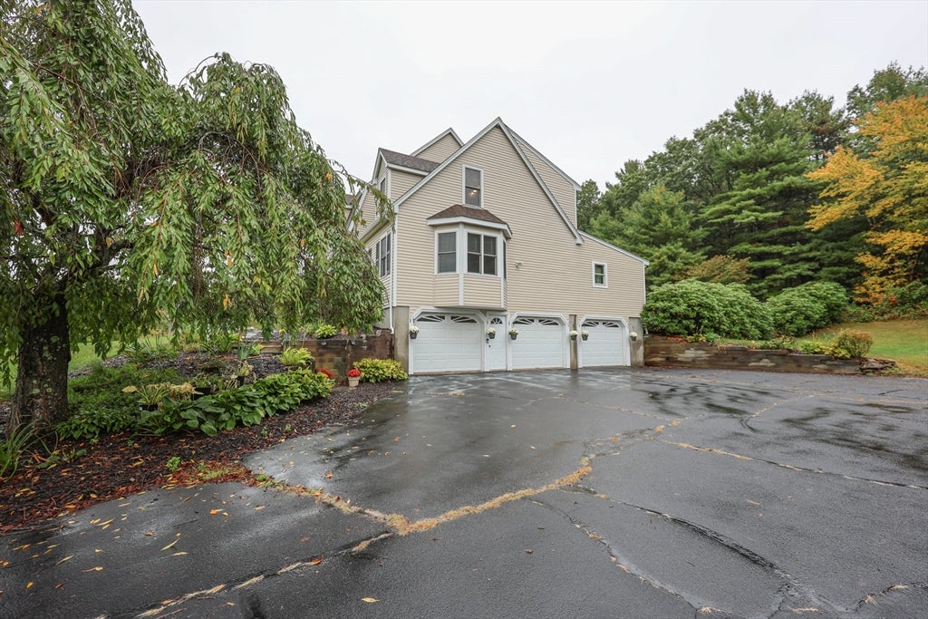 25 Autumn Rd, Wrentham, MA, 25 Autumn Rd, Wrentham, MA Photo #4