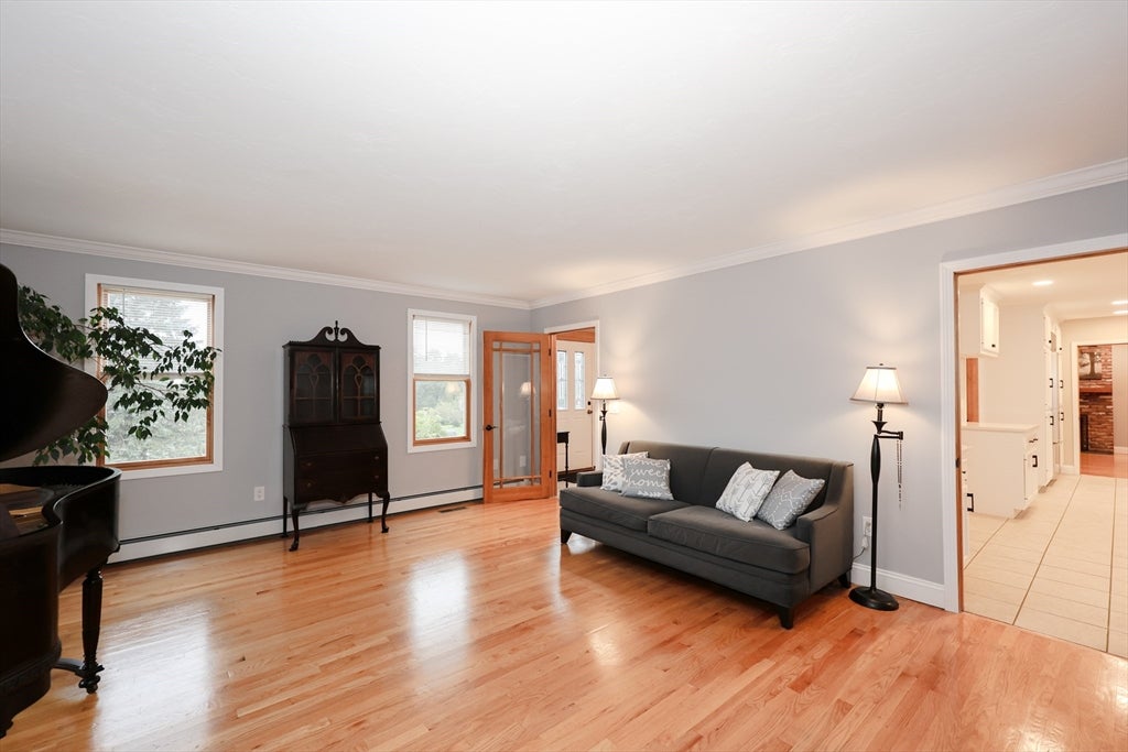 25 Autumn Rd, Wrentham, MA, 25 Autumn Rd, Wrentham, MA Photo #21