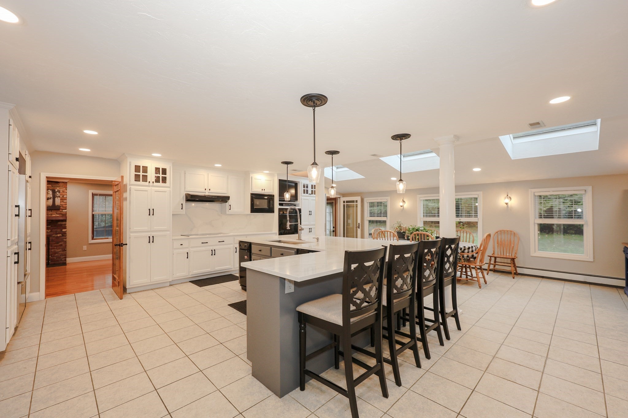 25 Autumn Rd, Wrentham, MA Photo #12