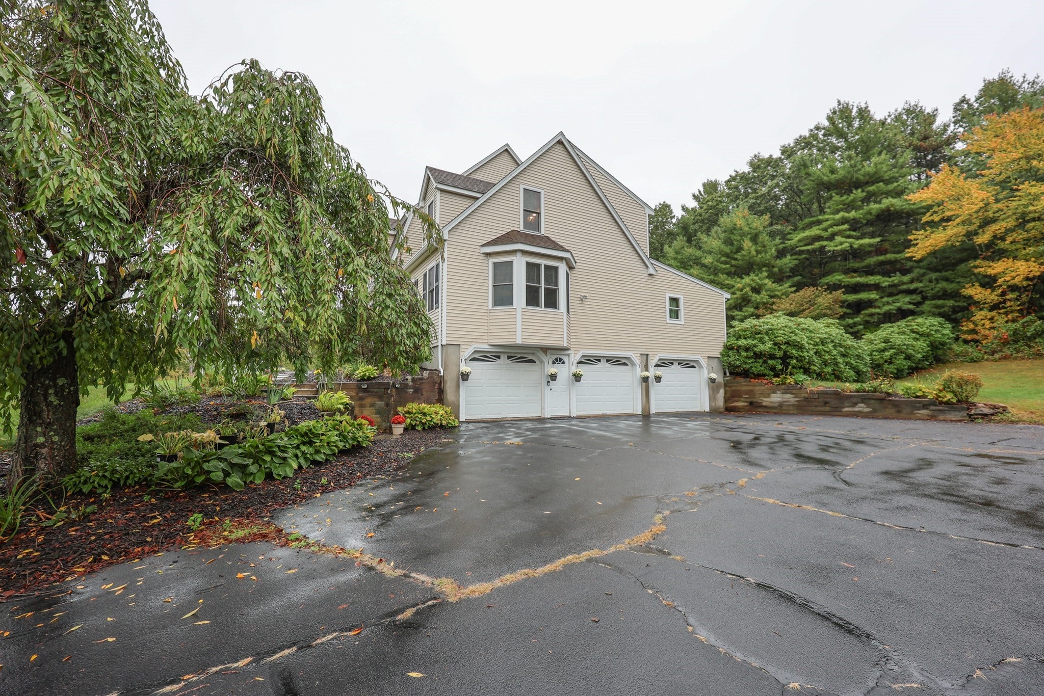 25 Autumn Rd, Wrentham, MA Photo #4