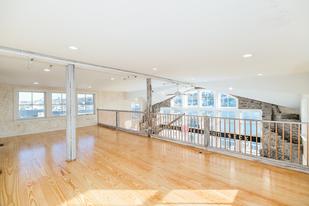 73 Rocky Neck Ave 2
