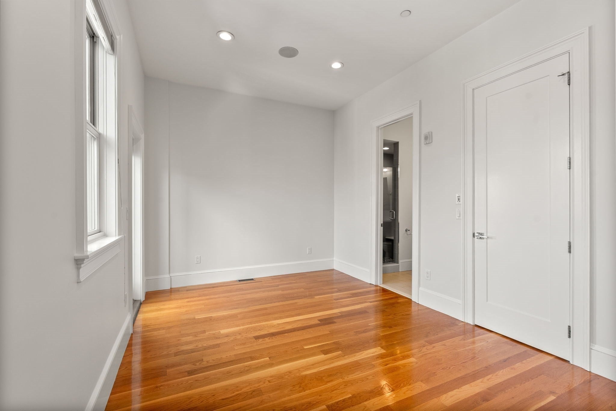 482 E Fourth Street #4, Boston, MA, 482 E Fourth Street #4, Boston, MA Photo #17