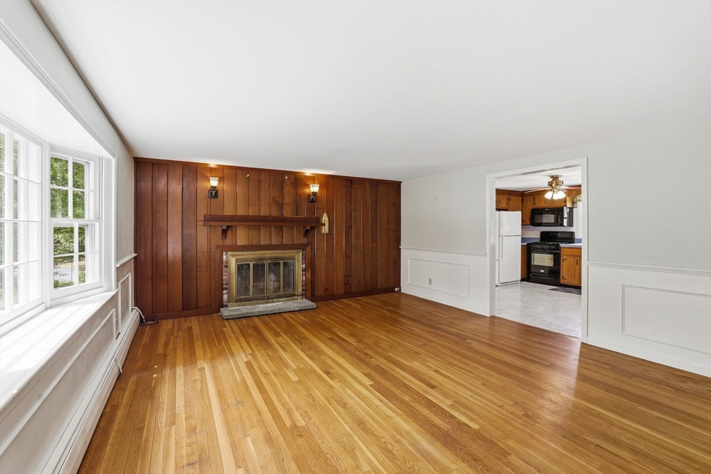1 Aspen Rd
