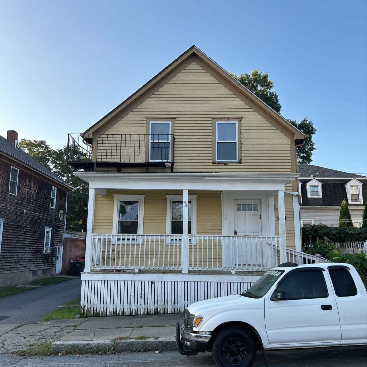26 Sycamore St 2S