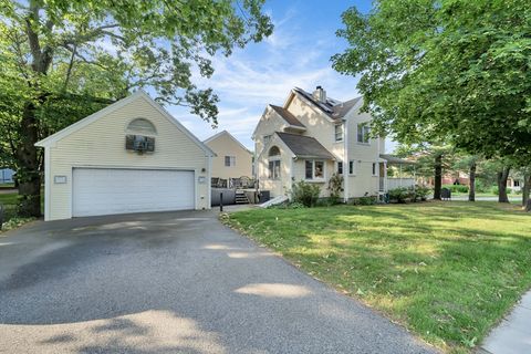 4 Rebecca Rd Newton MA 02466