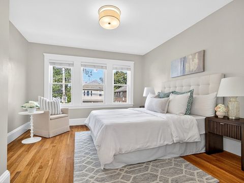 187 Florence St 2L Boston MA 02131