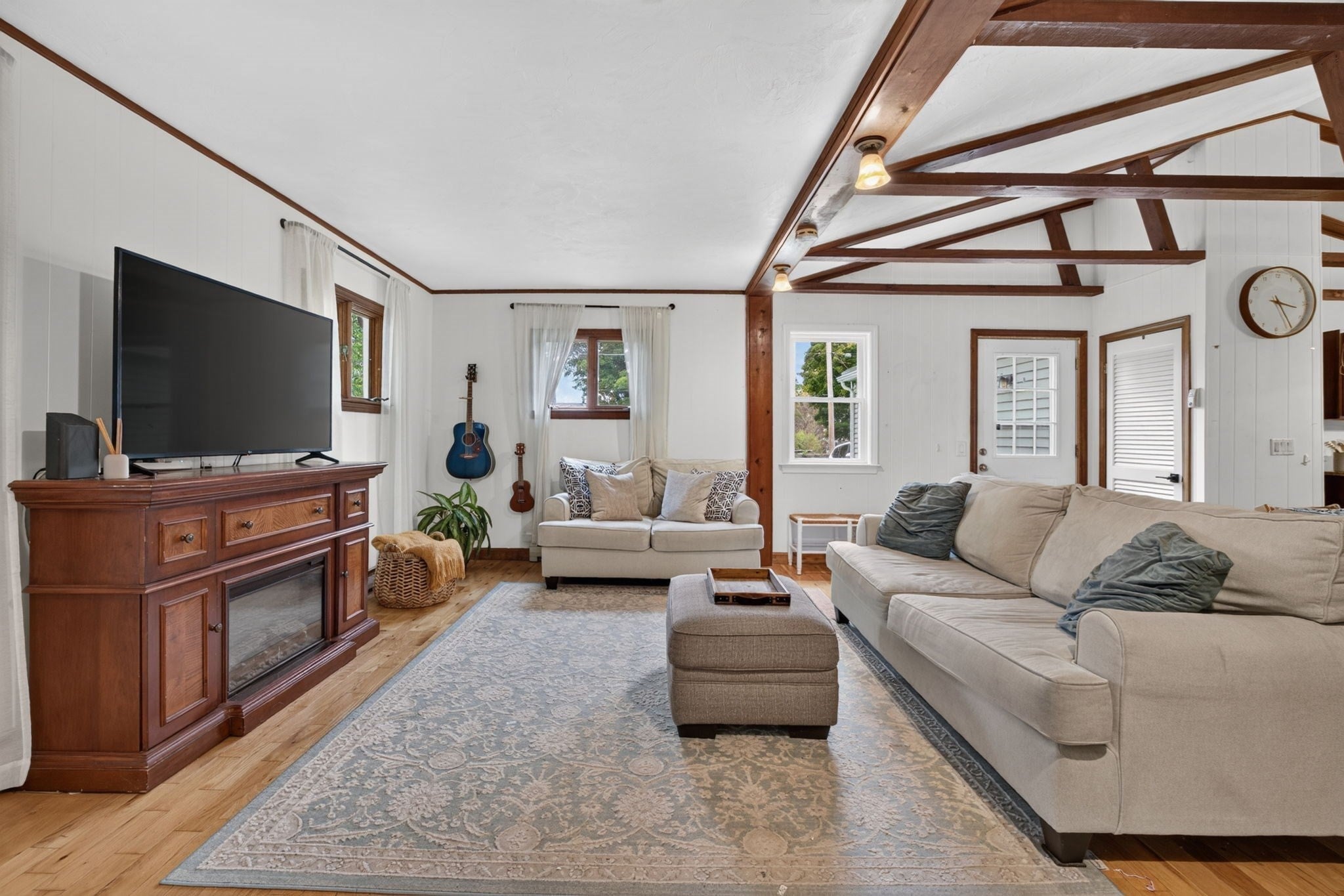 17 Nashua St, Ayer, MA Photo #4